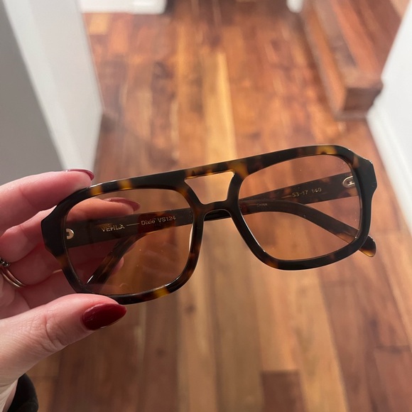 Vehla Dixie Sunglasses - Choc Tort / Cinnamon - Picture 3 of 3